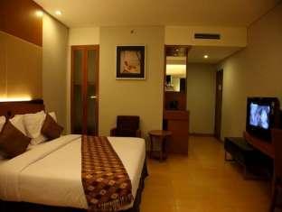 Green Valley Resort Purwokerto Exterior photo